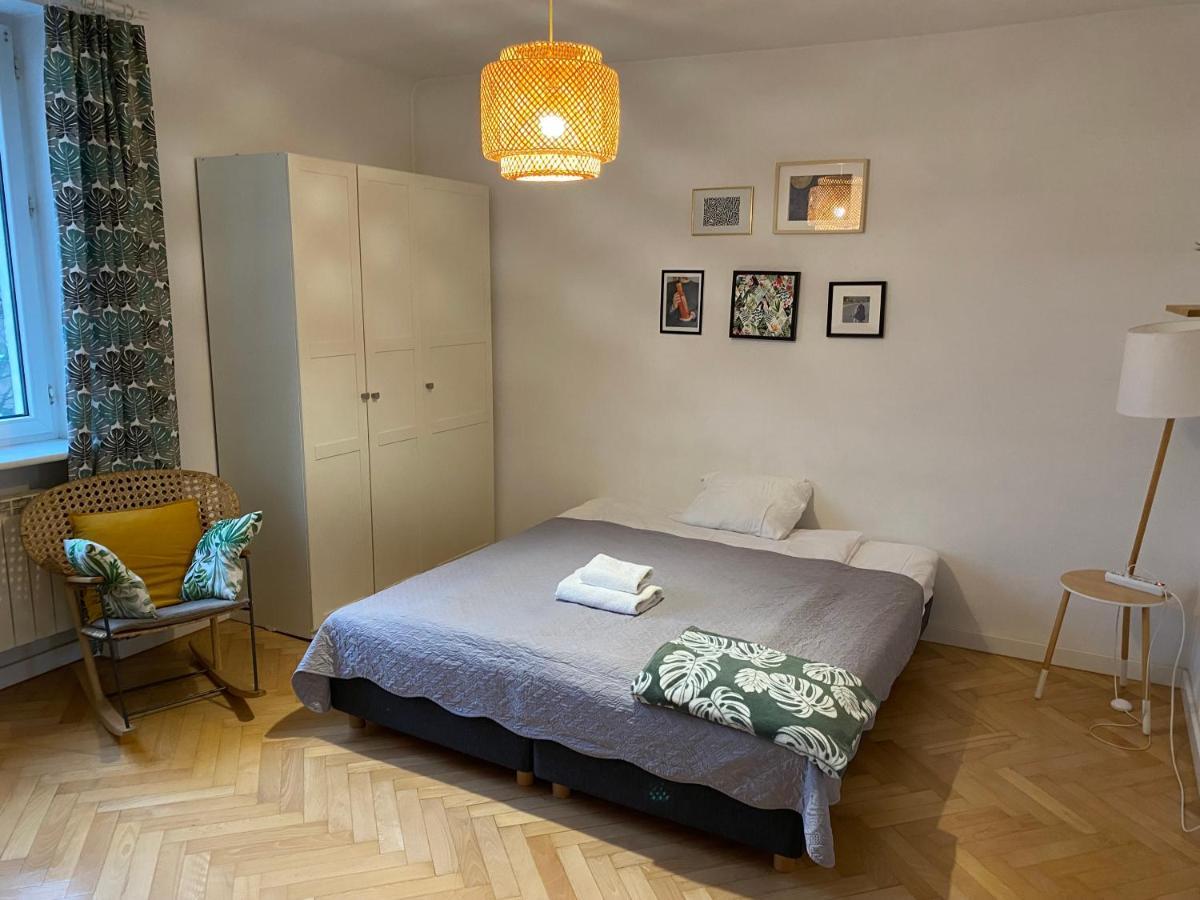 Slow Life Apartment Next To Metro Station Warsaw Ngoại thất bức ảnh